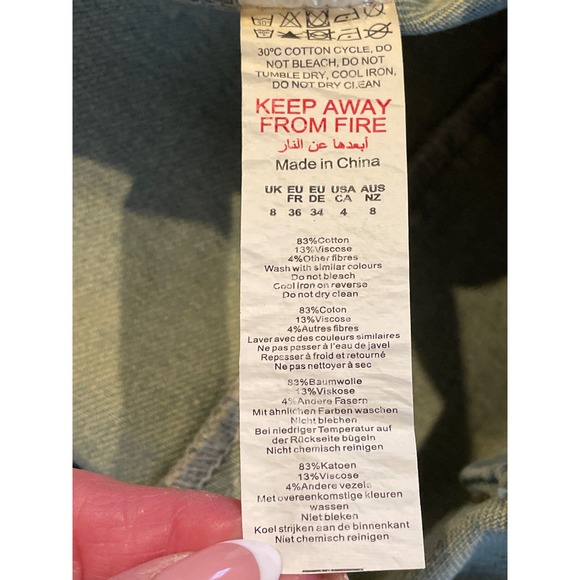 New PRETTYLITTLETHING Petite Vintage Bleach Wash Denim Micro Mini Skirt Size 4 - Picture 8 of 10